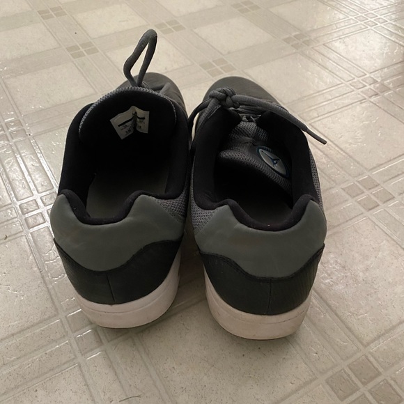 Sz 12 jordan shoes - Picture 2 of 5